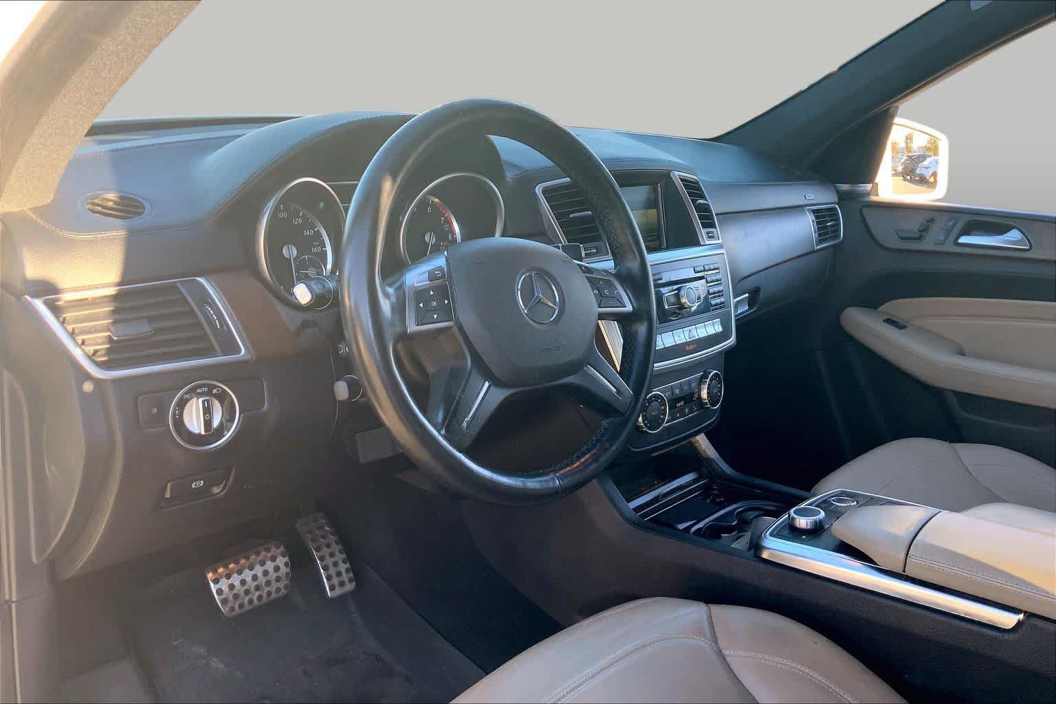 Used 2015 Mercedes-Benz ML 400 4MATIC image 18