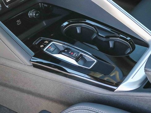 Certified 2025 Audi Q5 Premium Plus w/ Premium Plus AWD/4WD image 22