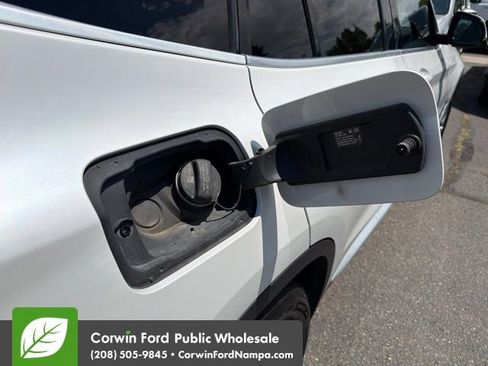 Used 2018 BMW X3 xDrive30i w/ Premium Package AWD/4WD image 9
