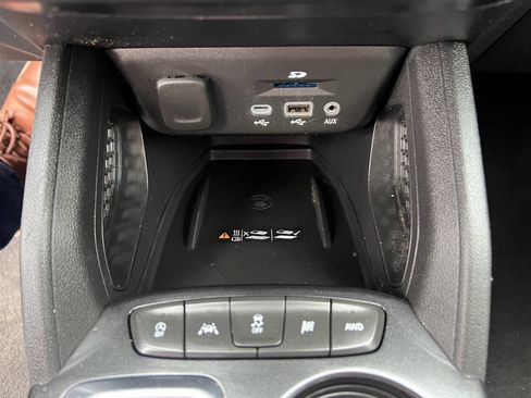 Used 2021 Chevrolet TrailBlazer RS w/ Sun and Liftgate Package image 13