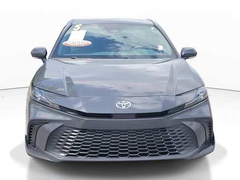 Certified 2025 Toyota Camry SE w/ Convenience Package FWD image 2