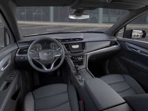 Used 2025 Cadillac XT6 Luxury image 16