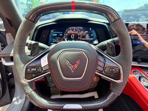 Used 2024 Chevrolet Corvette Z06 RWD image 30