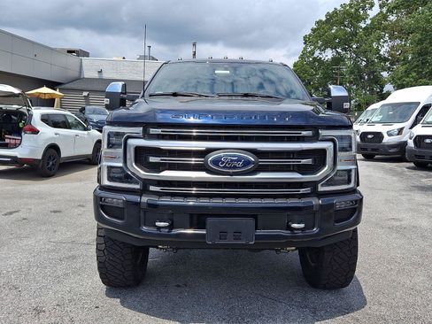 Used 2022 Ford F350 Platinum AWD/4WD image 2