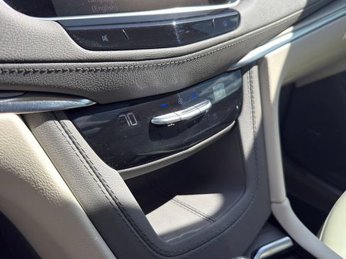 Certified 2024 Cadillac XT5 Premium Luxury FWD image 16