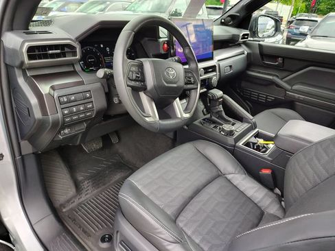 Used 2025 Toyota 4Runner TRD Off-Road Premium w/ Tow Technology Package AWD/4WD image 10
