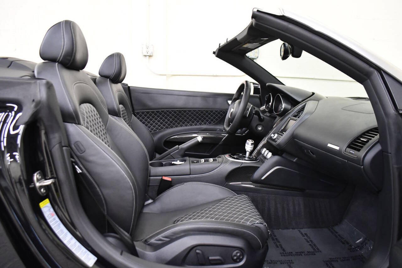 Used 2015 Audi R8 V10 AWD/4WD image 12