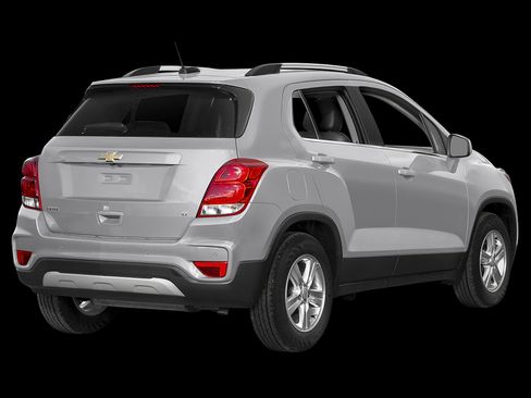 Used 2019 Chevrolet Trax LT w/ Sun & Sound Package FWD image 35