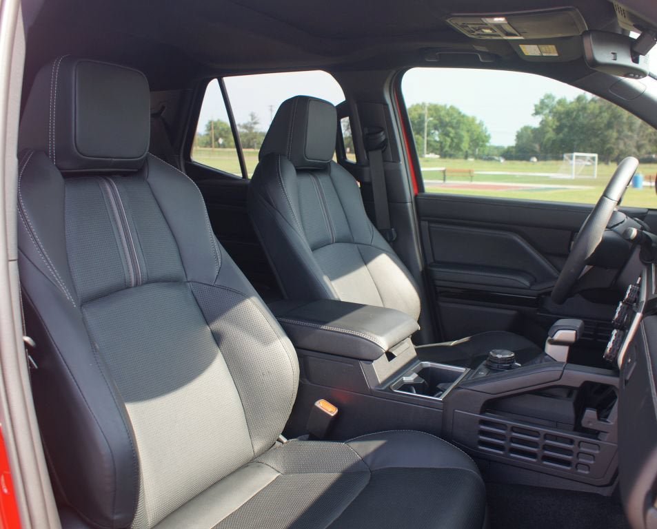 Used 2026 Toyota 4Runner Limited AWD/4WD image 23