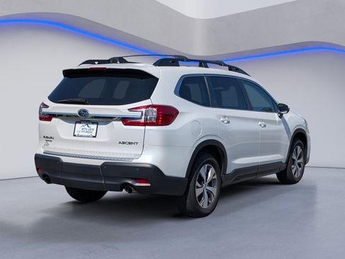 Used 2023 Subaru Ascent Premium w/ Convenience Package AWD/4WD image 9