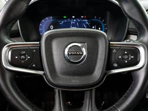 Used 2024 Volvo XC40 B5 Plus w/ Climate Package image 11