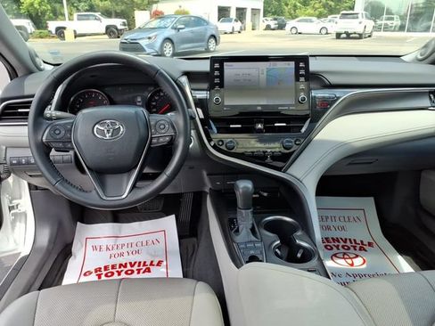 Used 2022 Toyota Camry XSE w/ Navigation Package FWD image 10