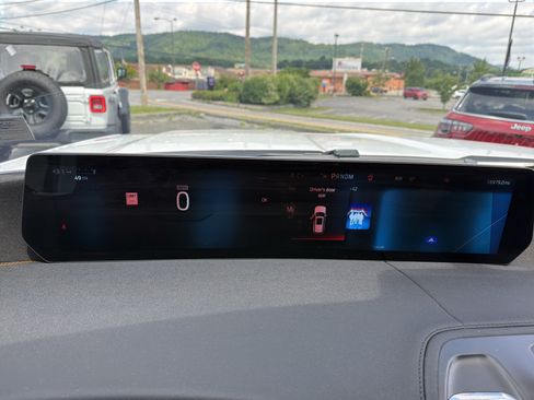 Used 2025 Ford Expedition Tremor AWD/4WD image 21