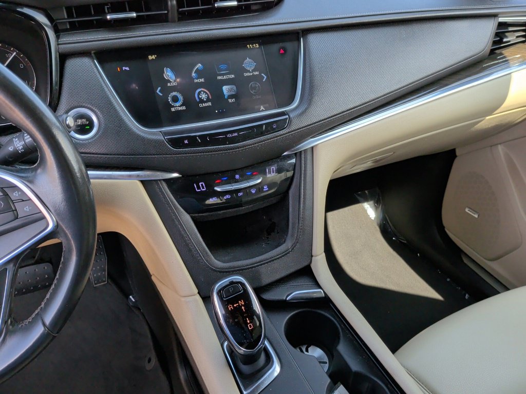 Used 2019 Cadillac XT5 FWD image 23