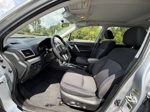 Used 2018 Subaru Forester 2.5i Premium AWD/4WD image 9
