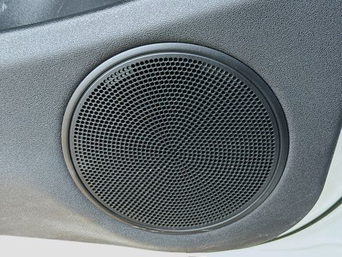 Used 2022 Land Rover Range Rover Evoque R-Dynamic S image 24