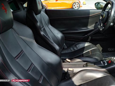 Used 2011 Ferrari 458 Italia Coupe RWD image 23