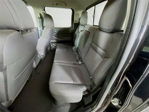 Used 2022 Nissan Frontier SV image 23