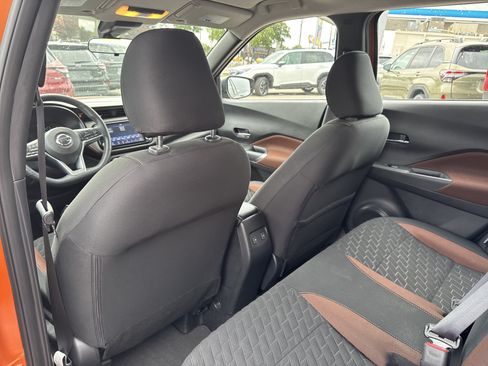 Used 2021 Nissan Kicks SR FWD image 3