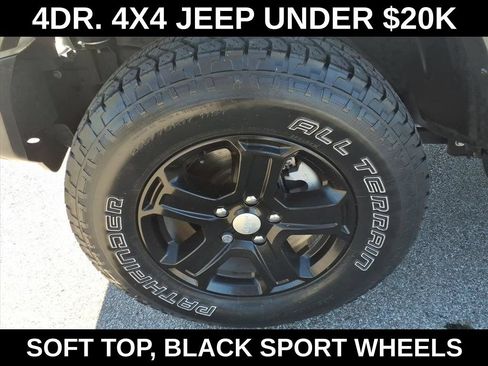 Used 2018 Jeep Wrangler Unlimited Sport S AWD/4WD image 9