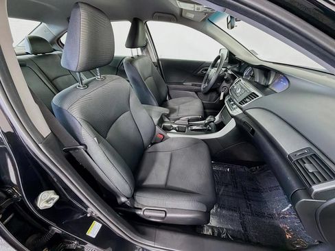 Used 2015 Honda Accord LX image 30