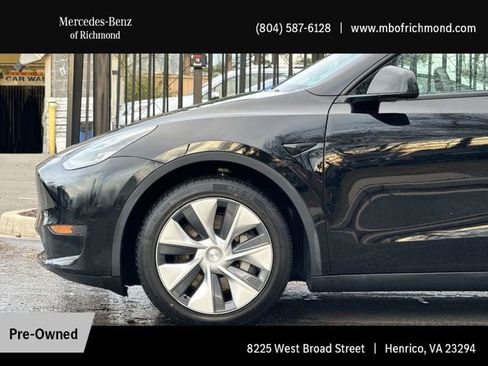 Used 2021 Tesla Model Y Long Range image 11