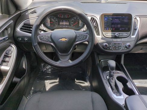 Used 2024 Chevrolet Malibu LT FWD image 15