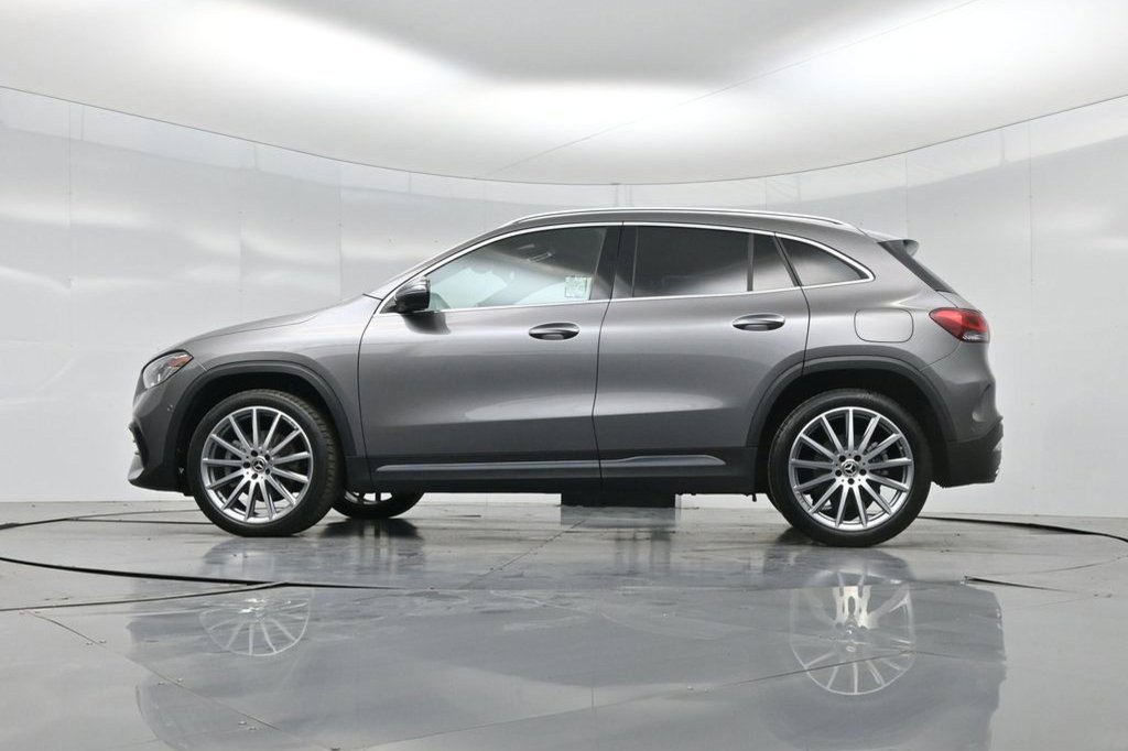 Used 2022 Mercedes-Benz GLA 250 4MATIC image 4
