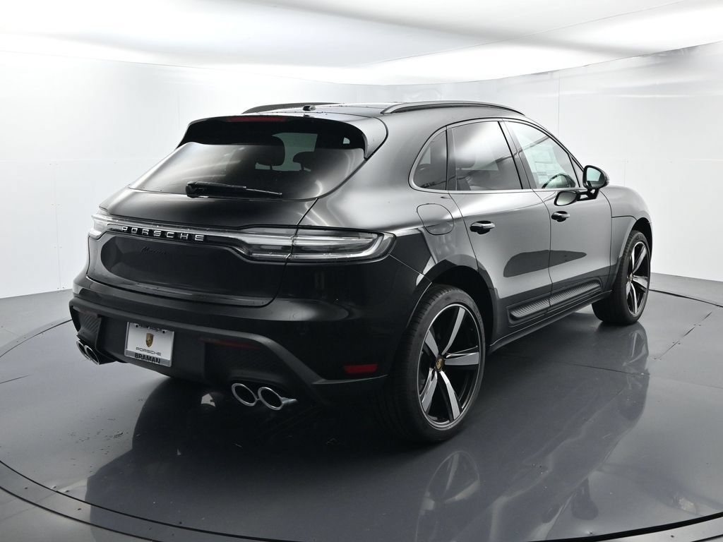 Certified 2026 Porsche Macan AWD/4WD image 14