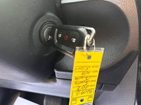 Used 2018 Toyota Corolla iM image 30