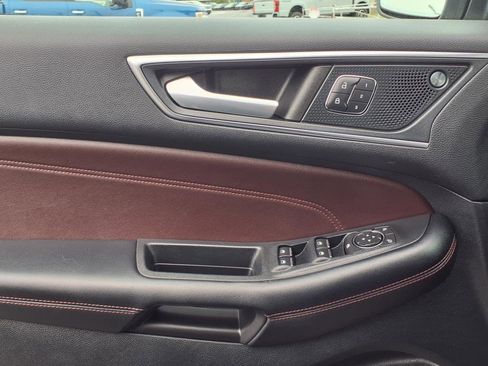 Used 2022 Ford Edge Titanium w/ Equipment Group 301A image 21