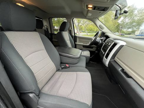 Used 2011 RAM 1500 Big Horn image 32