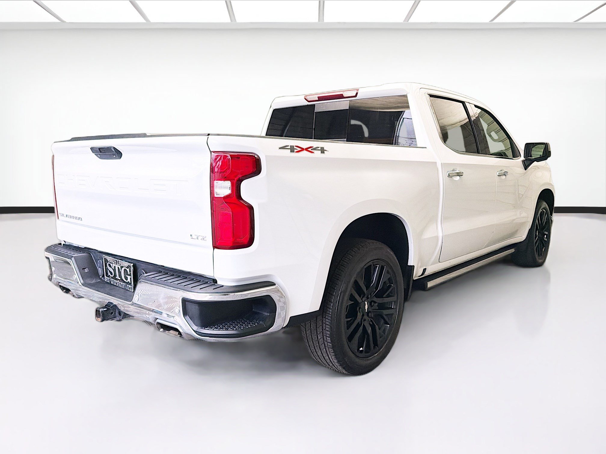 Used 2021 Chevrolet Silverado 1500 LTZ AWD/4WD image 4
