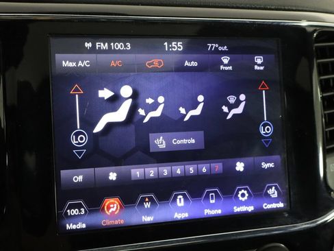 Used 2020 Jeep Grand Cherokee Limited AWD/4WD image 32