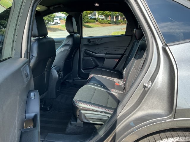 Used 2024 Ford Escape ST-Line AWD/4WD image 24