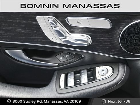 Used 2021 Mercedes-Benz GLC 300 4MATIC image 17