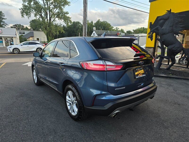 Used 2019 Ford Edge SEL w/ Equipment Group 201A AWD/4WD image 2