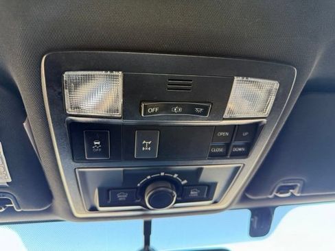 Used 2016 Toyota Tacoma TRD Off-Road AWD/4WD image 23