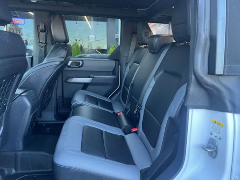 Used 2023 Ford Bronco Black Diamond AWD/4WD image 22