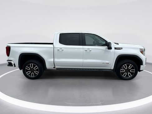 Certified 2022 GMC Sierra 1500 AT4 w/ AT4 Premium Package AWD/4WD image 9