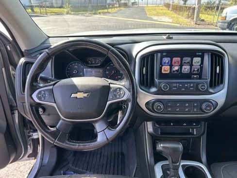 Used 2017 Chevrolet Colorado LT w/ LT Convenience Package image 17