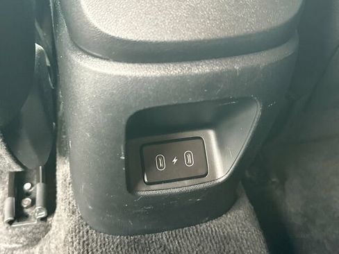 Used 2025 Hyundai Elantra SEL FWD image 15