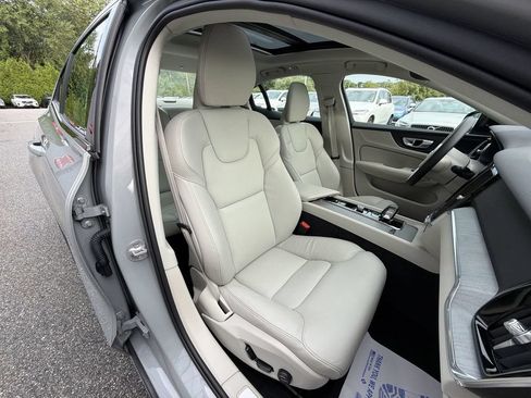 Certified 2024 Volvo S60 B5 Plus w/ Climate Package AWD/4WD image 25