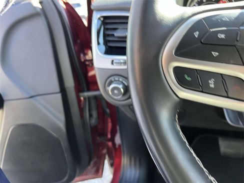 Used 2021 Jeep Cherokee Latitude Lux 80th Anniv w/ Quick Order Package 26U 80TH image 21