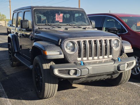 Used 2023 Jeep Wrangler Unlimited Sahara w/ Cold Weather Group AWD/4WD image 23