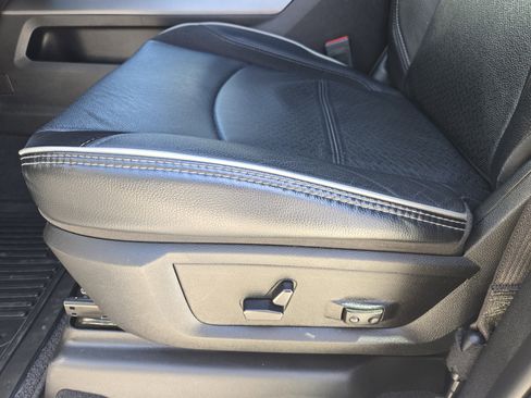 Used 2024 RAM 2500 Laramie w/ Sport Appearance Package image 27