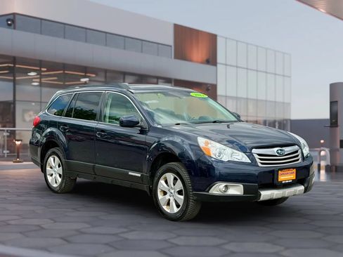 Used 2012 Subaru Outback 2.5i Limited w/ Moonroof Pkg AWD/4WD image 14