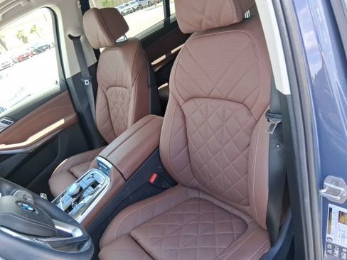 Used 2024 BMW X7 xDrive40i AWD/4WD image 14