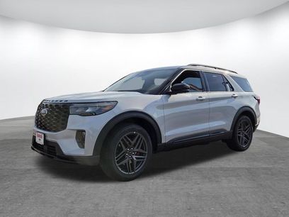 New 2026 Ford Explorer ST-Line w/ ST-Line Street Pack