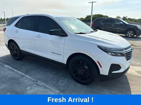 Used 2023 Chevrolet Equinox LS w/ Midnight Edition FWD image 12